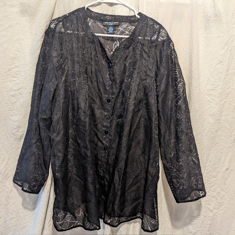 SAINT TROPEZ WESTⓇ black sheer button up blouse